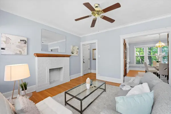 1119 MAPLE AVE #3W, Evanston, IL 60202