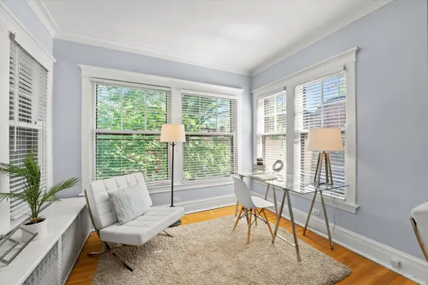 1119 MAPLE AVE #3W, Evanston, IL 60202