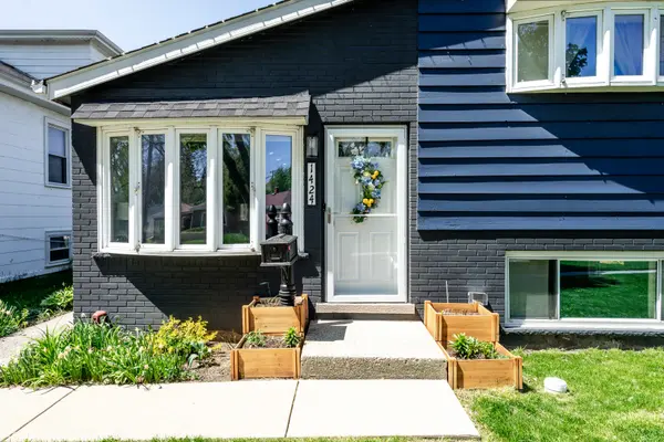 1424 N Ashbel AVE, Berkeley, IL 60163