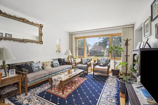 3930 N Olcott AVE, Chicago, IL 60634