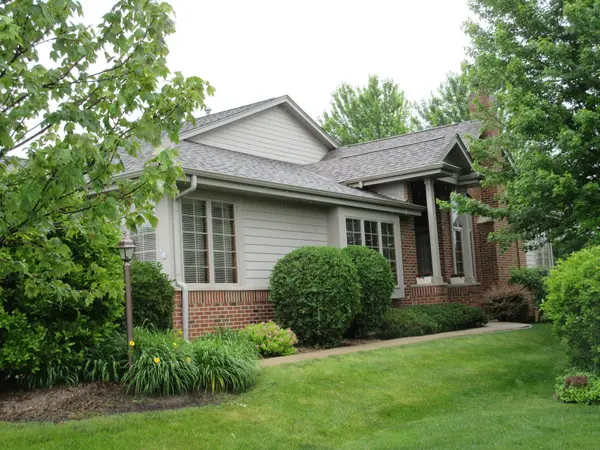 442 Linden CIR, Beecher, IL 60401