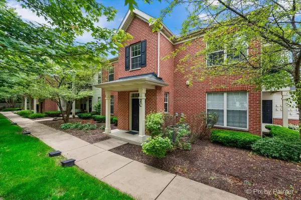 1032 Swift RD #2C, Glen Ellyn, IL 60137