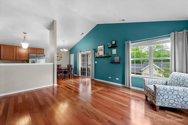 1032 Swift RD #2C, Glen Ellyn, IL 60137