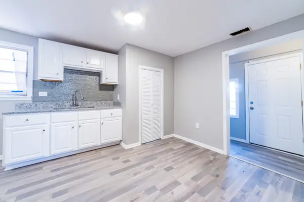11323 S Aberdeen ST, Chicago, IL 60643
