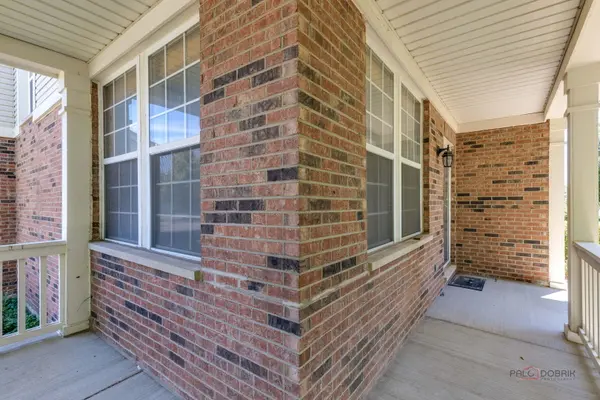 611 W Moreland AVE, Addison, IL 60101