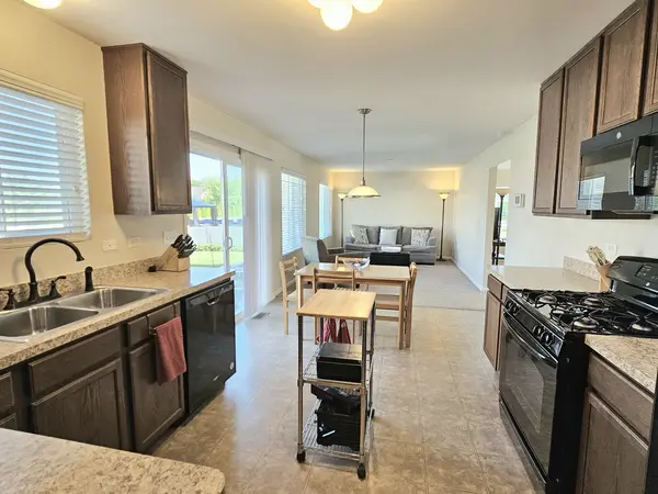 906 Timber Springs DR, Joliet, IL 60432