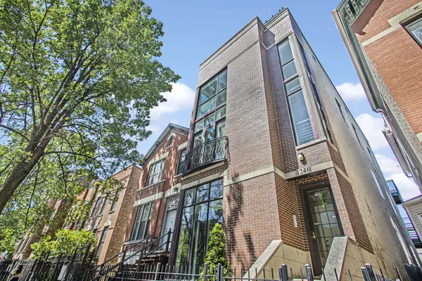 1246 N WOLCOTT AVE #2, Chicago, IL 60622