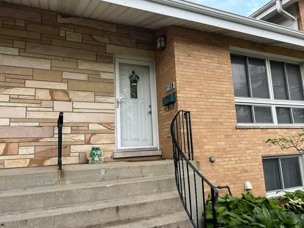 1537 N Arlington Heights RD #C, Arlington Heights, IL 60004