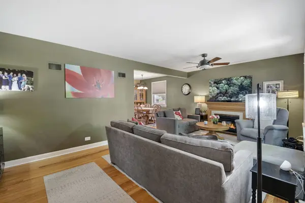 1353 Portsmouth AVE, Westchester, IL 60154