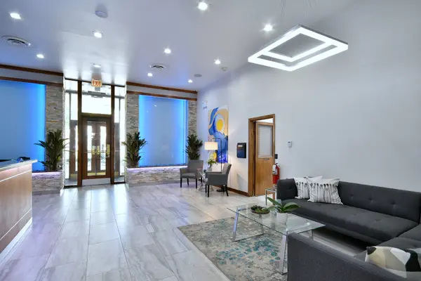6325 N Sheridan RD #801, Chicago, IL 60660