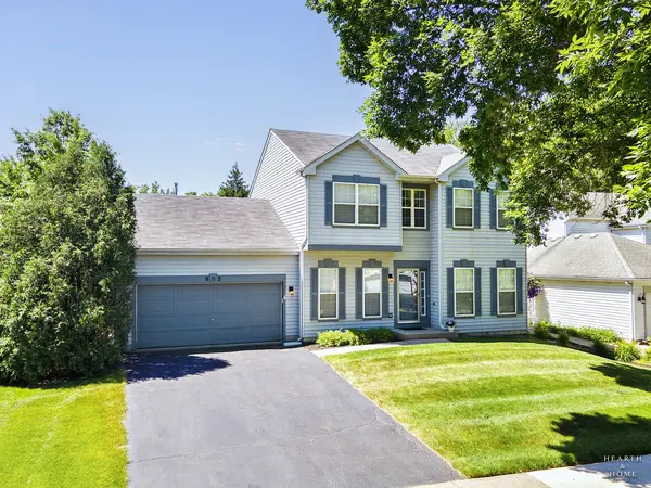 902 Barbara ST, Lake In The Hills, IL 60156