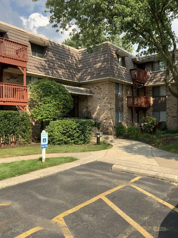 1980 Selmarten RD #3910, Aurora, IL 60505
