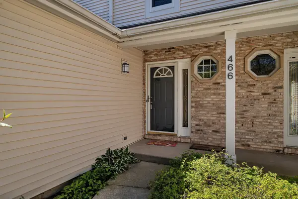 466 Nicole DR #1B, Bartlett, IL 60103