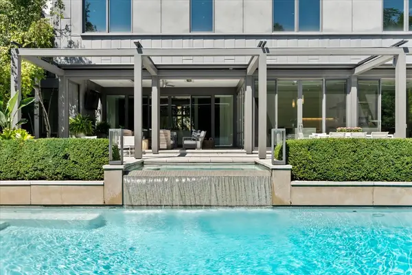 4401 N Hermitage AVE, Chicago, IL 60640