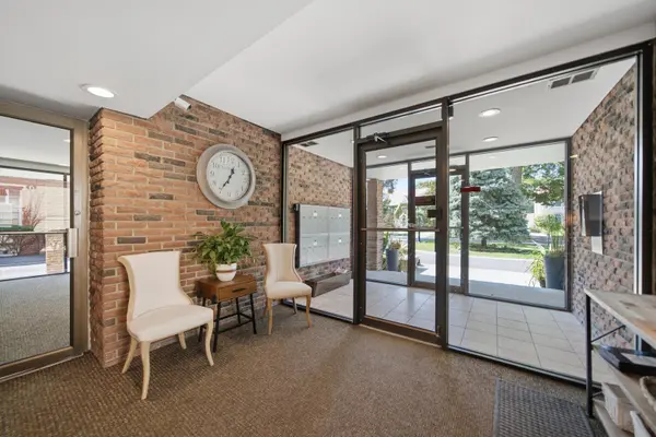 1417 BONNIE BRAE PL #2A, River Forest, IL 60305