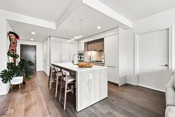 211 N Harbor DR #3803, Chicago, IL 60601