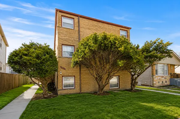 8624 S Maryland AVE, Chicago, IL 60619