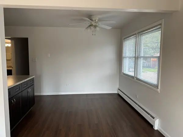 4537 Maple AVE #2S, Brookfield, IL 60513