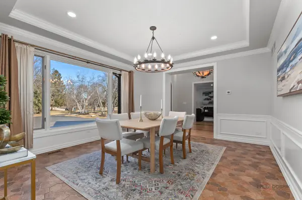 13 Kensington DR, North Barrington, IL 60010