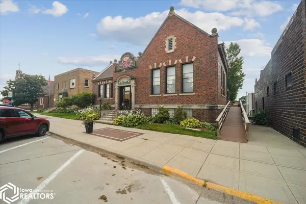 1209 14Th AVE, Eldora, IA 50627