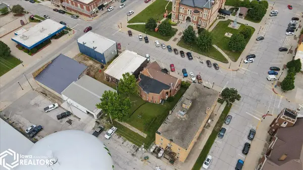 1209 14Th AVE, Eldora, IA 50627