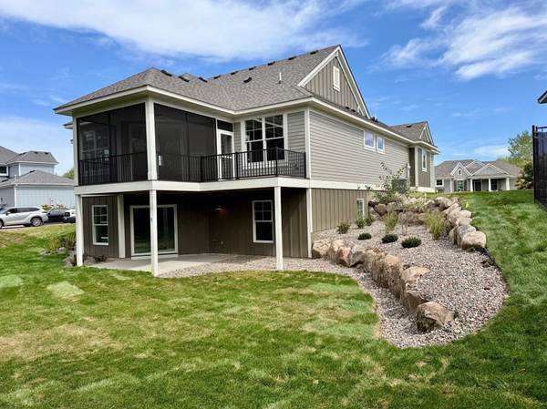 4636 Fable RD N, Hugo, MN 55038