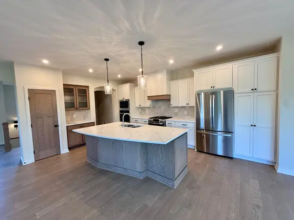 4636 Fable RD N, Hugo, MN 55038