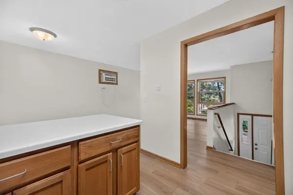 6463 Delilah AVE, Inver Grove Heights, MN 55076