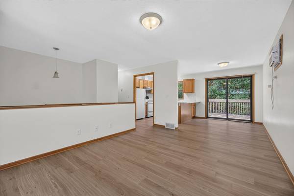 6463 Delilah AVE, Inver Grove Heights, MN 55076
