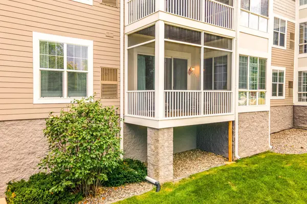 100 Clydesdale TRL #127, Medina, MN 55340