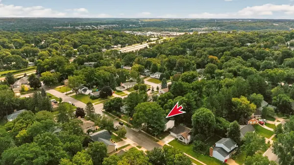 1812 7th ST SW, Rochester, MN 55902