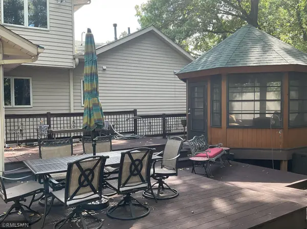 2139 14th AVE E, North Saint Paul, MN 55109