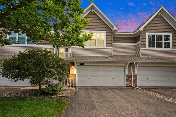15493 June Grass LN, Eden Prairie, MN 55347