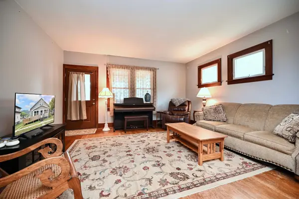 317 E Howard ST, Winona, MN 55987