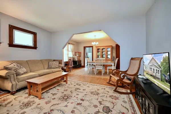 317 E Howard ST, Winona, MN 55987