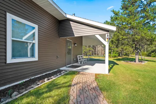 N11716 WHISPERING PINE LN, Silver Cliff, WI 54104
