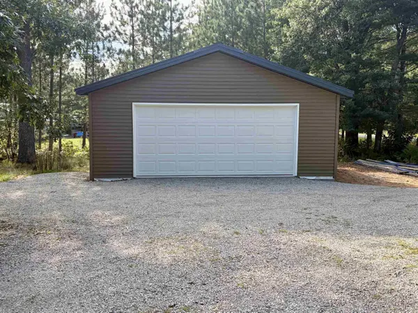 W10687 TANONKA LN #6, Athelstane, WI 54104