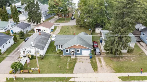 N2741 COUNTY ROAD QQ, Waupaca, WI 54981