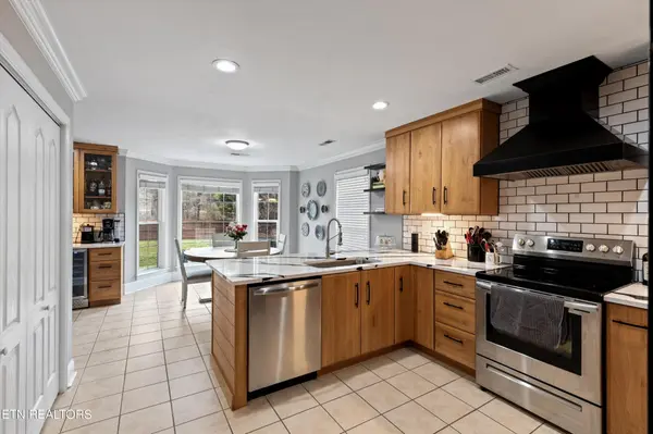 12637 Clear Ridge Rd, Knoxville, TN 37922