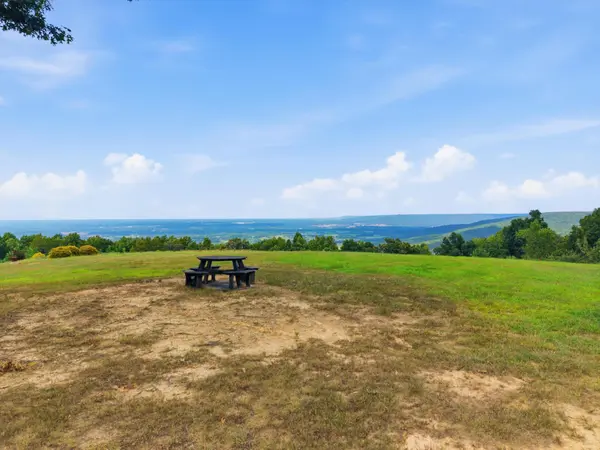 245 Point Drive, Belvidere, TN 37306