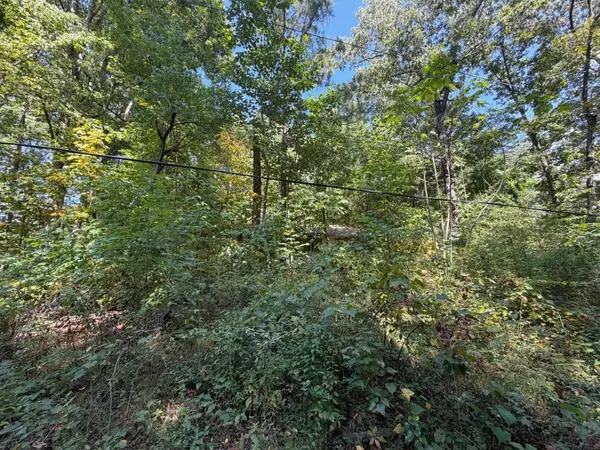 2742 Michigan Avenue Rd #NE, Cleveland, TN 37323