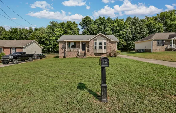 274 Moncrest Dr, Clarksville, TN 37042