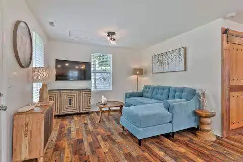209 Campus Dr, Hendersonville, TN 37075