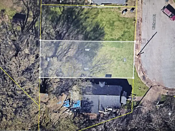 1001 Richert St, Memphis, TN 38108