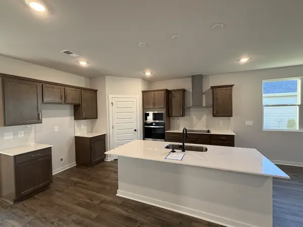 4021 Red Hawk Road, Columbia, TN 38401