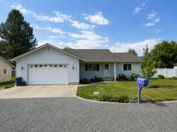 154 E Evergreen Dr, Kettle Falls, WA 99141