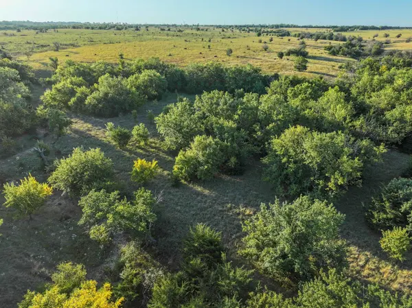 504 SW Hunter Rd, Towanda, KS 67144