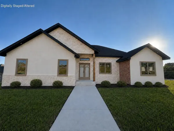 1754 W Seagrave CIR, Springfield, MO 65810