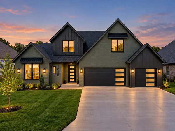 1848 E Skyline AVE, Ozark, MO 65721