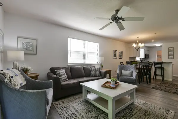 186 Bunker Ridge DR #Apt 8, Branson, MO 65616